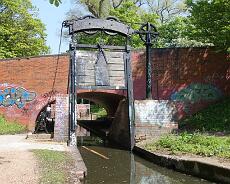 DSC00747 The stop lock at Kings Norton