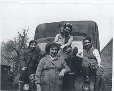 LHG03_0072 Land Girls