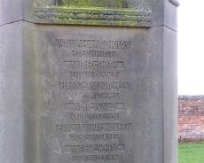P1070040 Lapworth War Memorial detail of North side